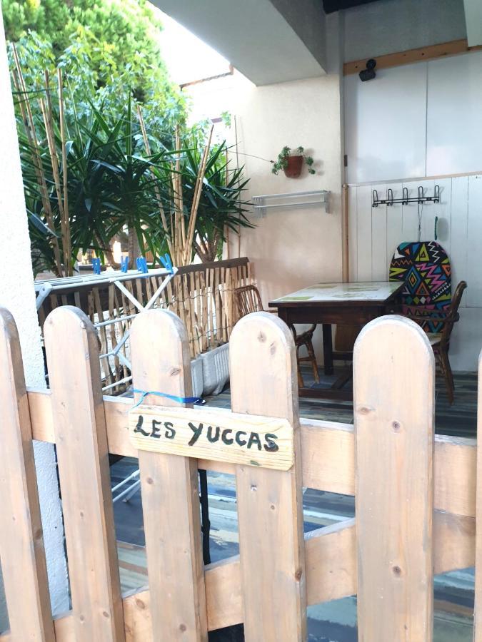 T2 cabine Les YUCCAS à 200 m de la plage Rive Droite Camargue Village idéal 4 pers Le Grau-du-Roi Exterior foto